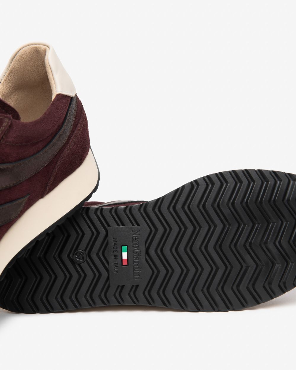 NeroGiardini burgundy sneakers