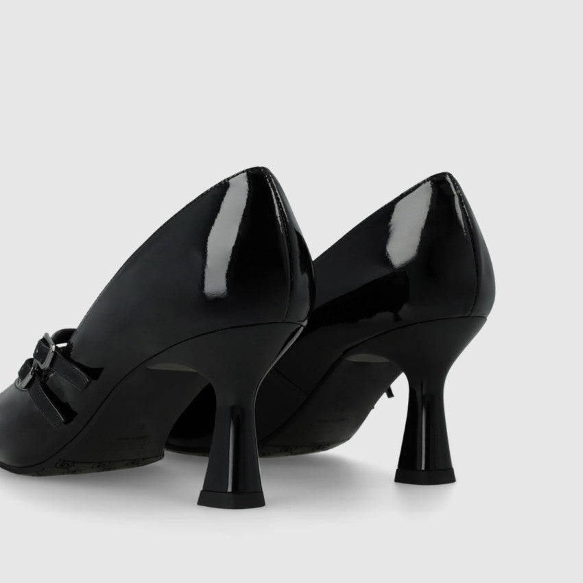 Lodi patent leather shoes with straps