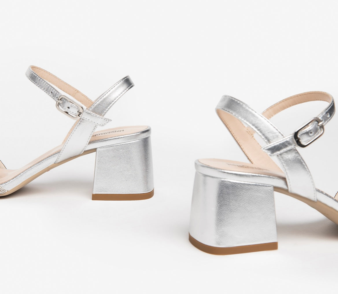 Nerogiardini silver leather sandals