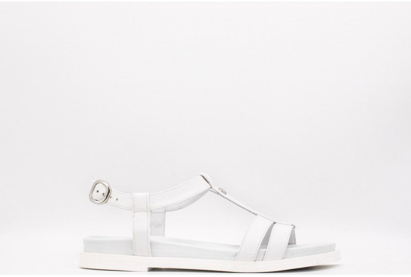 NeroGiardini white leather sandals