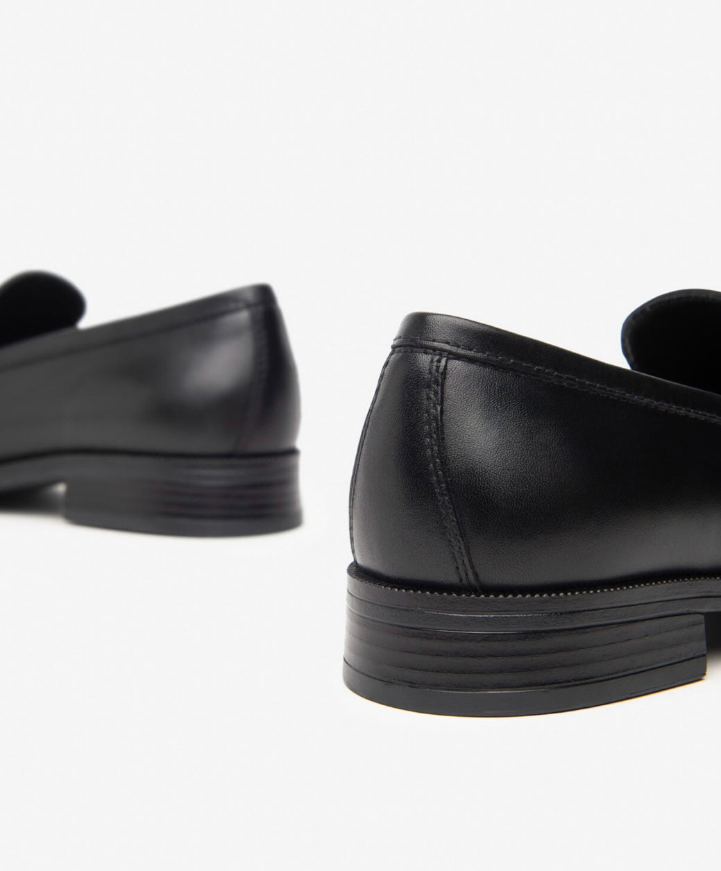 Nerogiardini black leather loafers