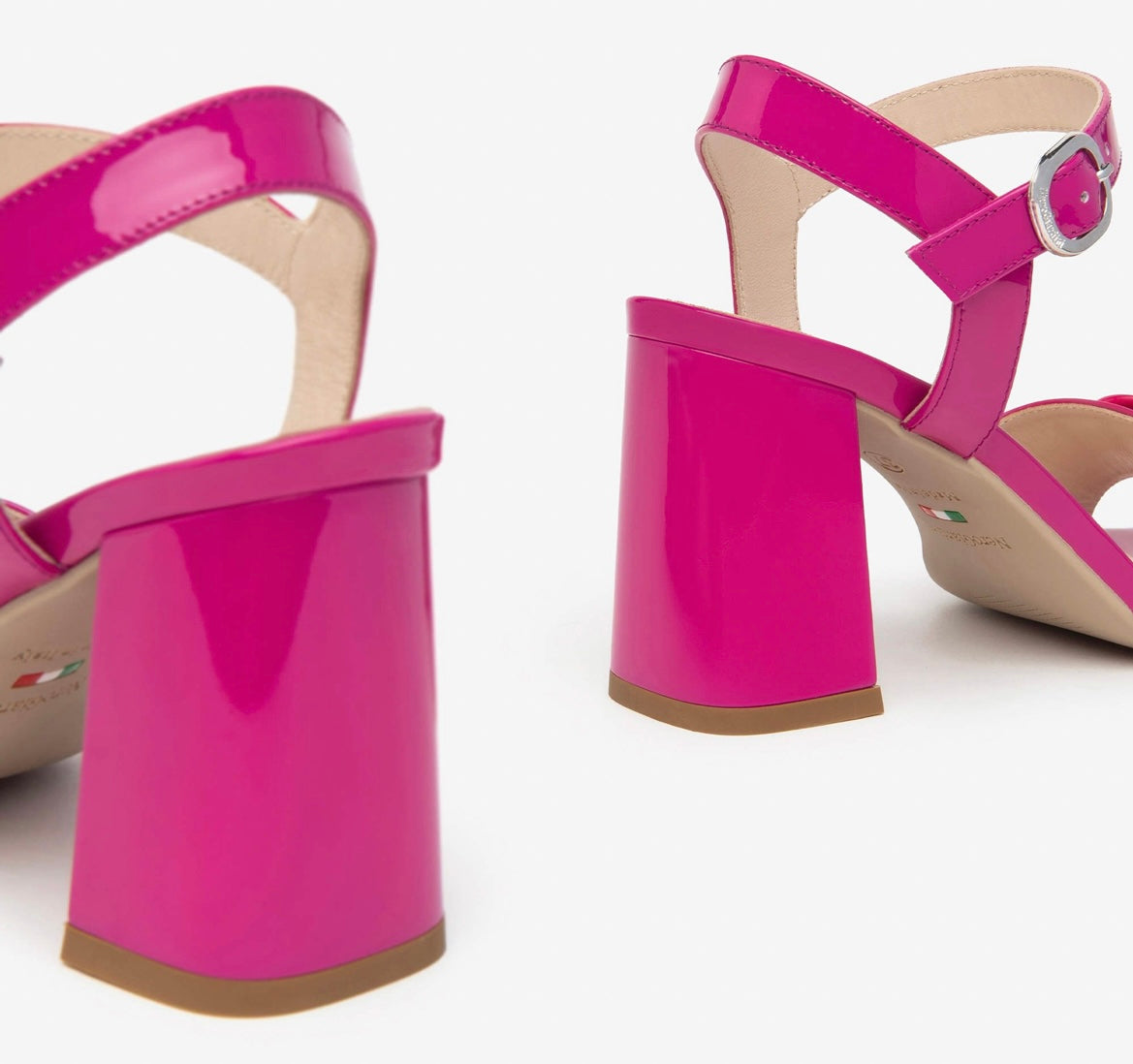 Nerogiardini pink leather sandals