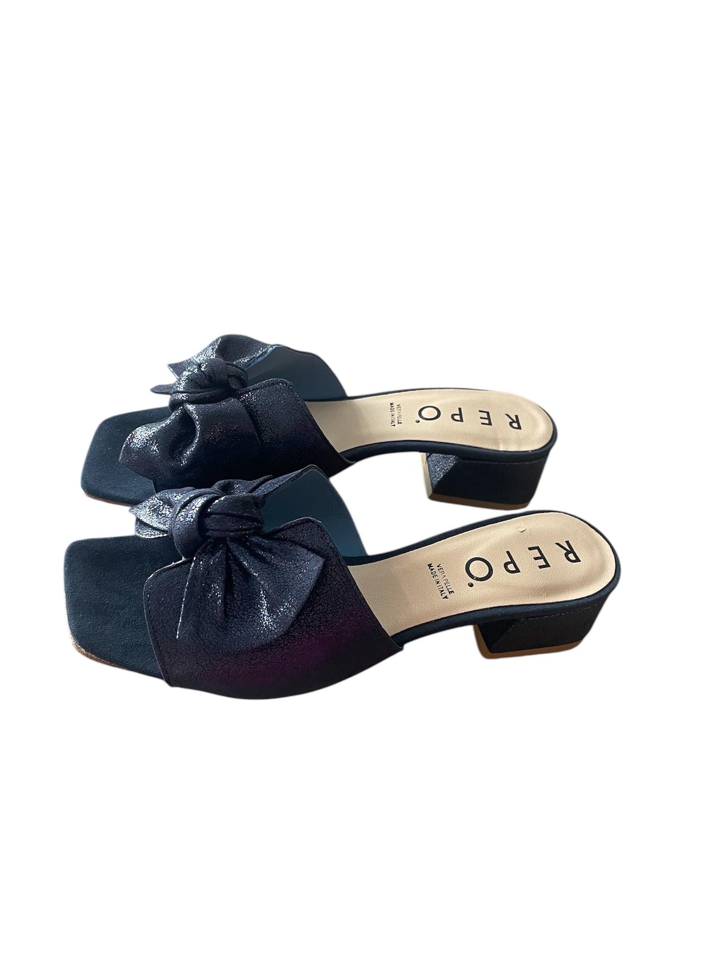 Repo navy leather sandals