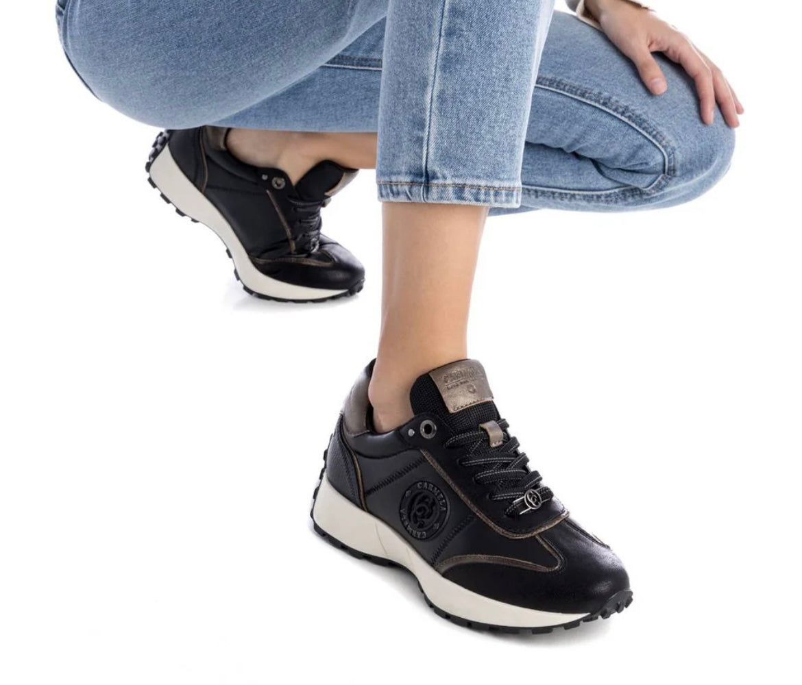 Carmela leather sneaker