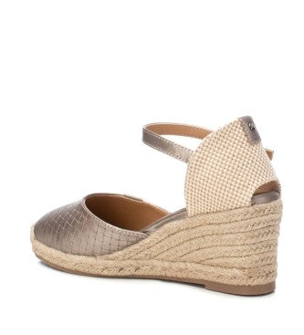 Carmela bronze leather wedges