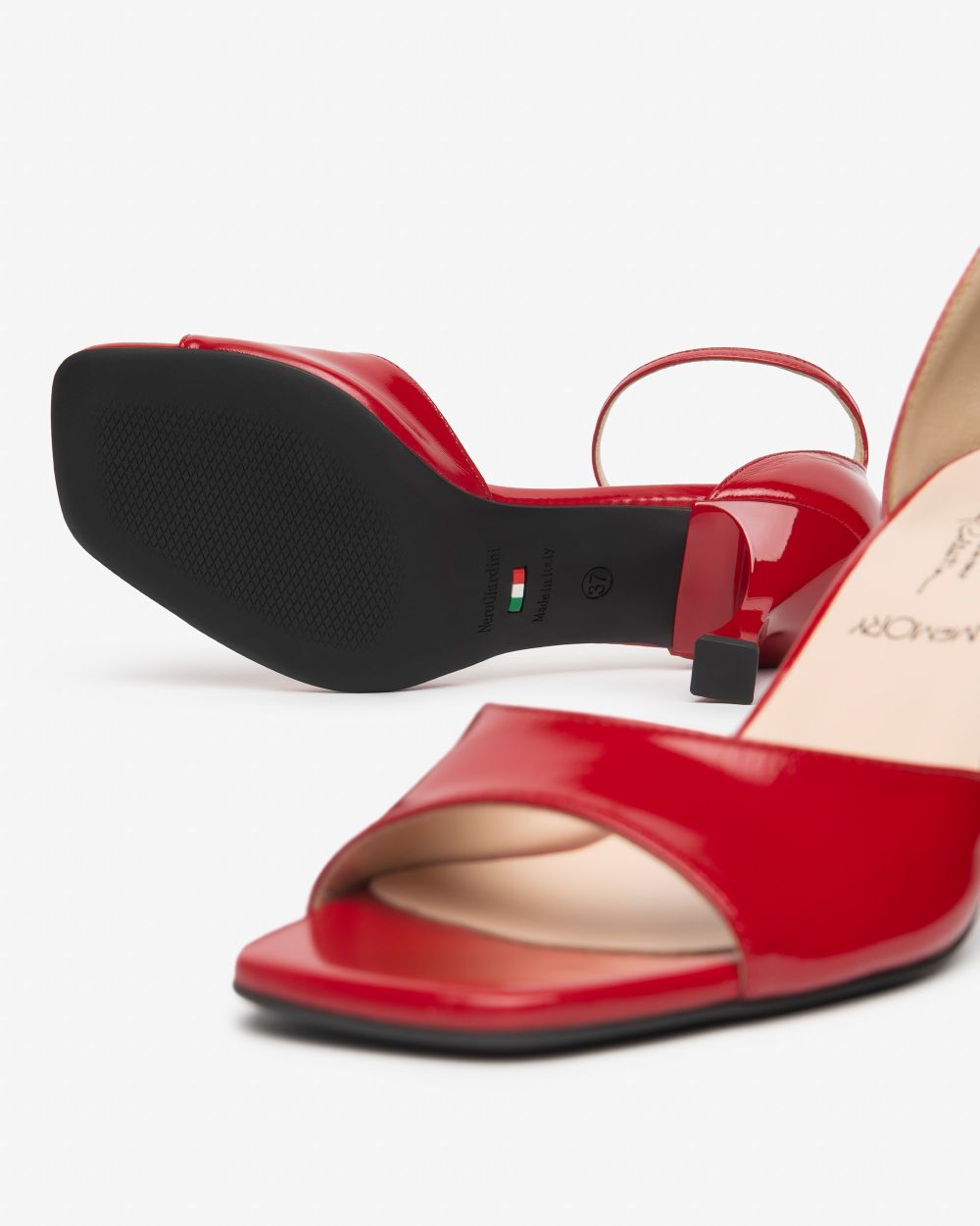 Nerogiardini ruby red patent leather sandals