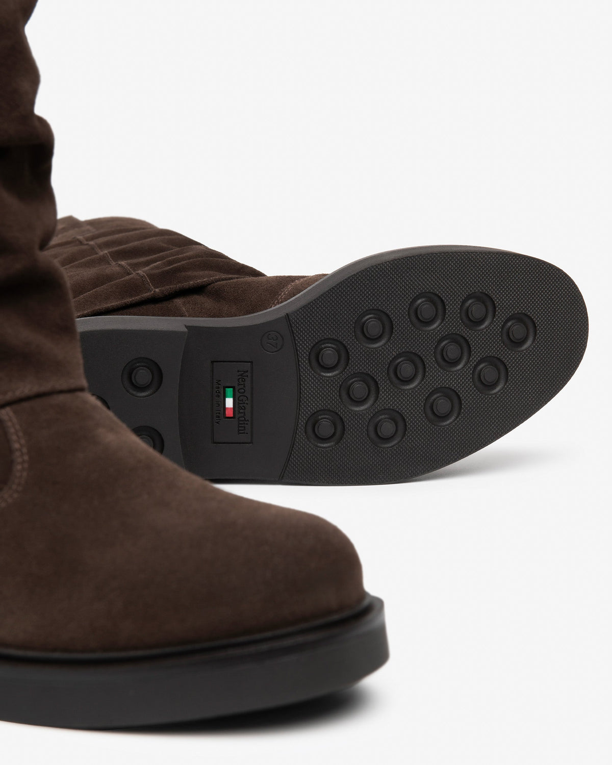 NeroGiardini brown suede boots