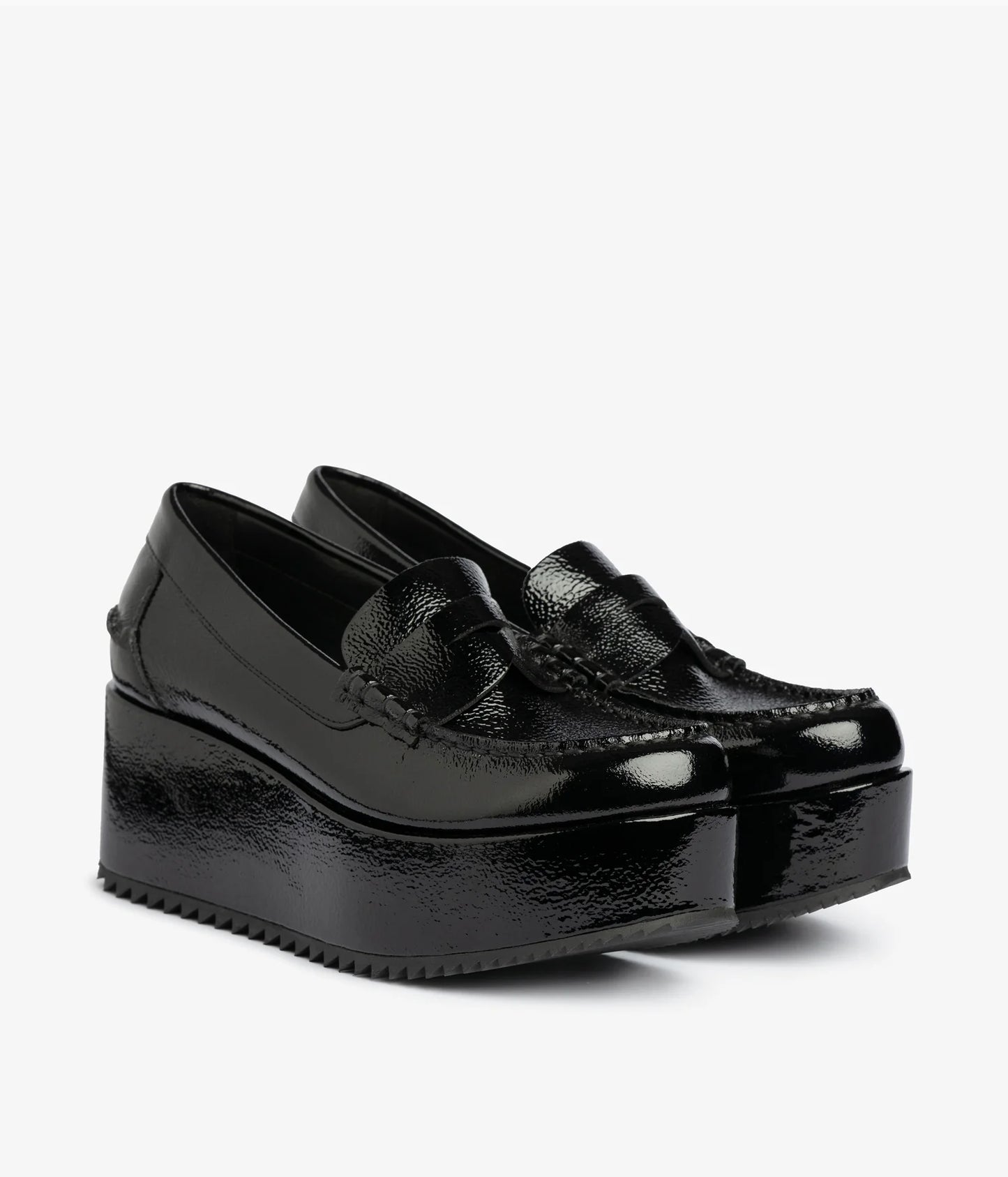 Pedro garcía black leather patent platform loafer