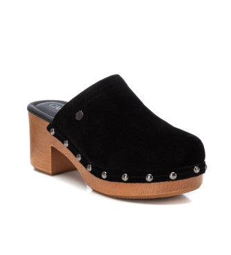 Carmela black suede clogs