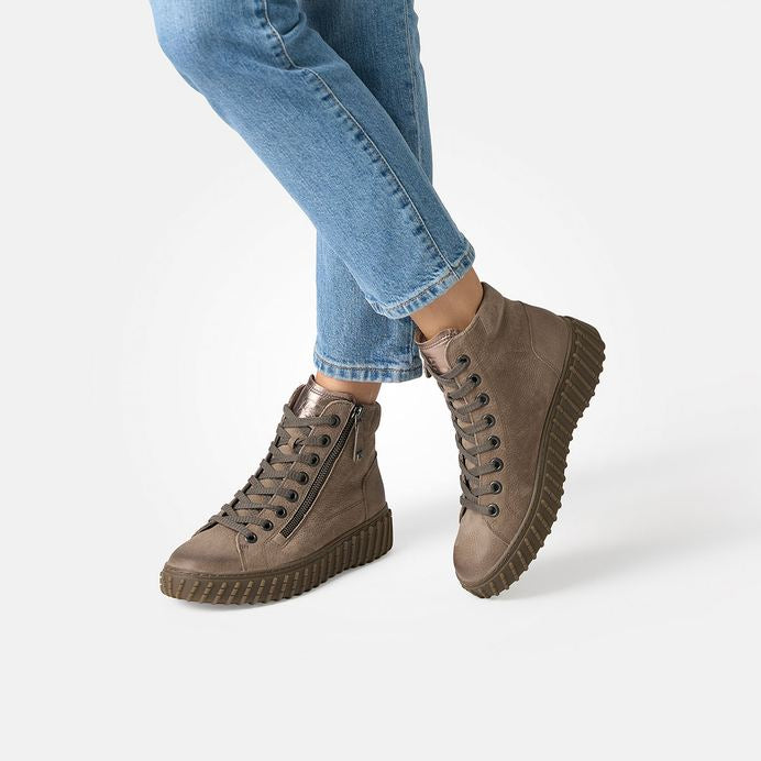Paul Green taupe leather high top sneakers