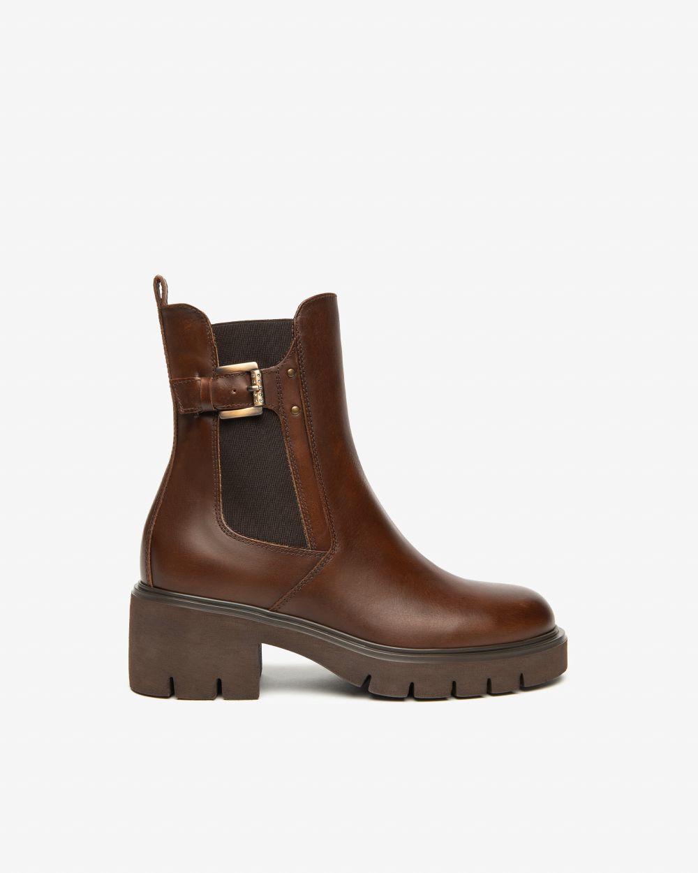NeroGiardini brown leather chelsea boots