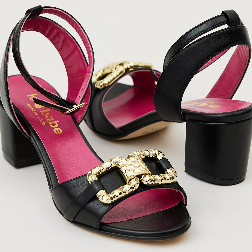 Le babe black leather sandals