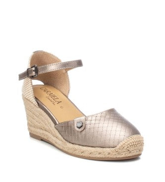 Carmela bronze leather wedges