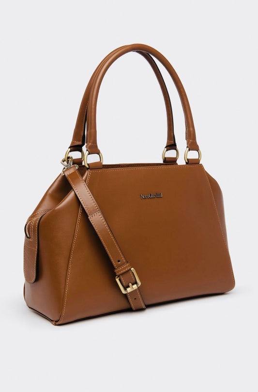NeroGiardini tan leather handbag