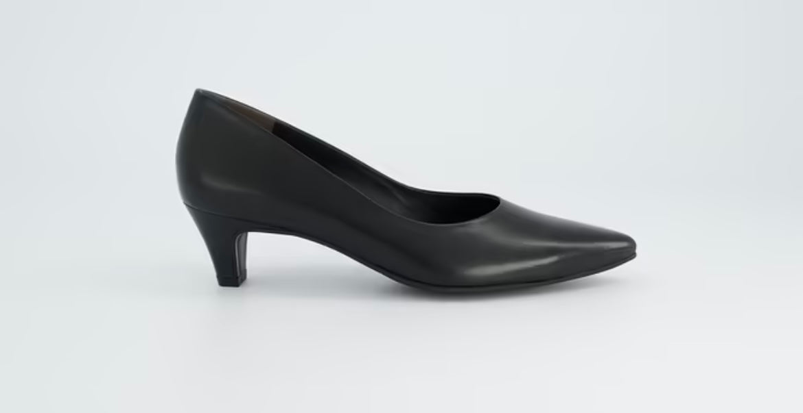 Paul Green black leather pump