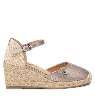 Carmela bronze leather wedges