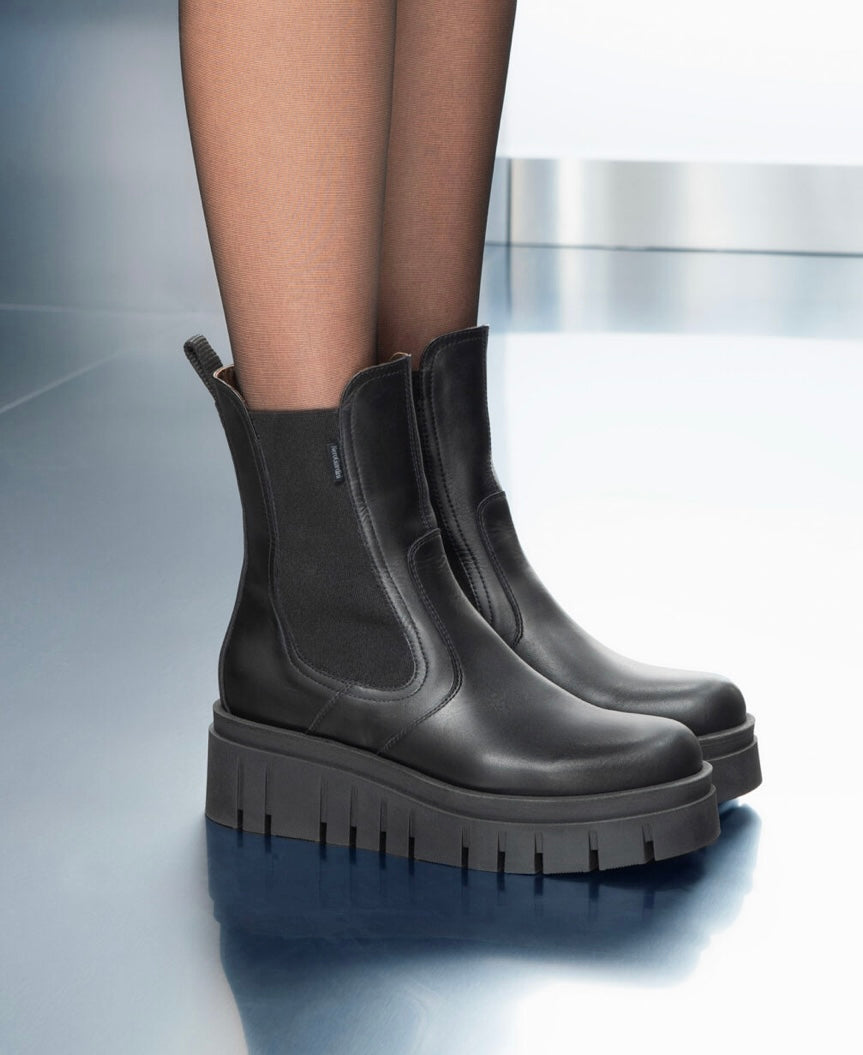 NeroGiardini black leather wedge Chelsea boot