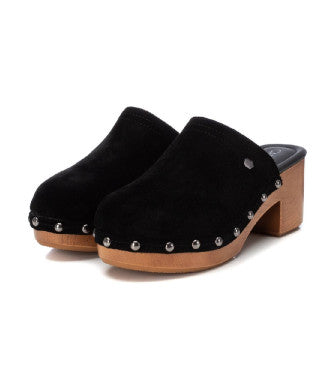 Carmela black suede clogs