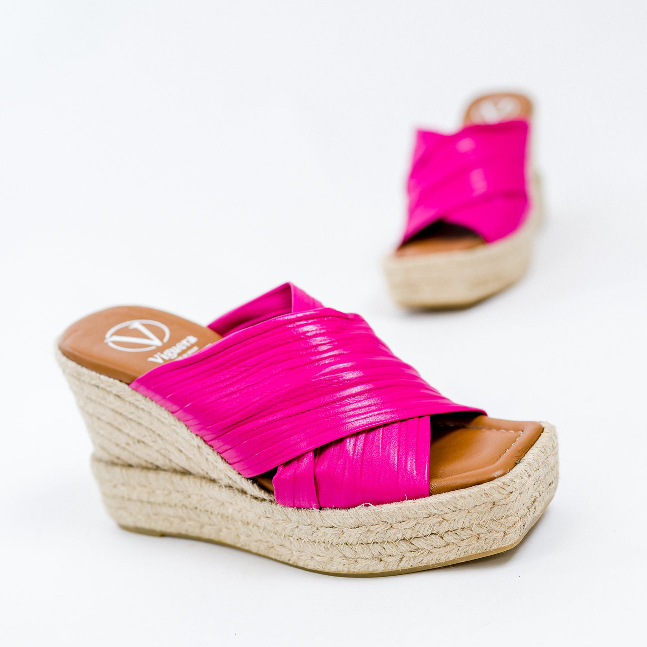 Viguera pink leather wedge mules