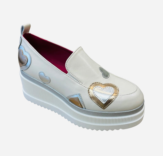 Marco Moreo cream loafer with hearts