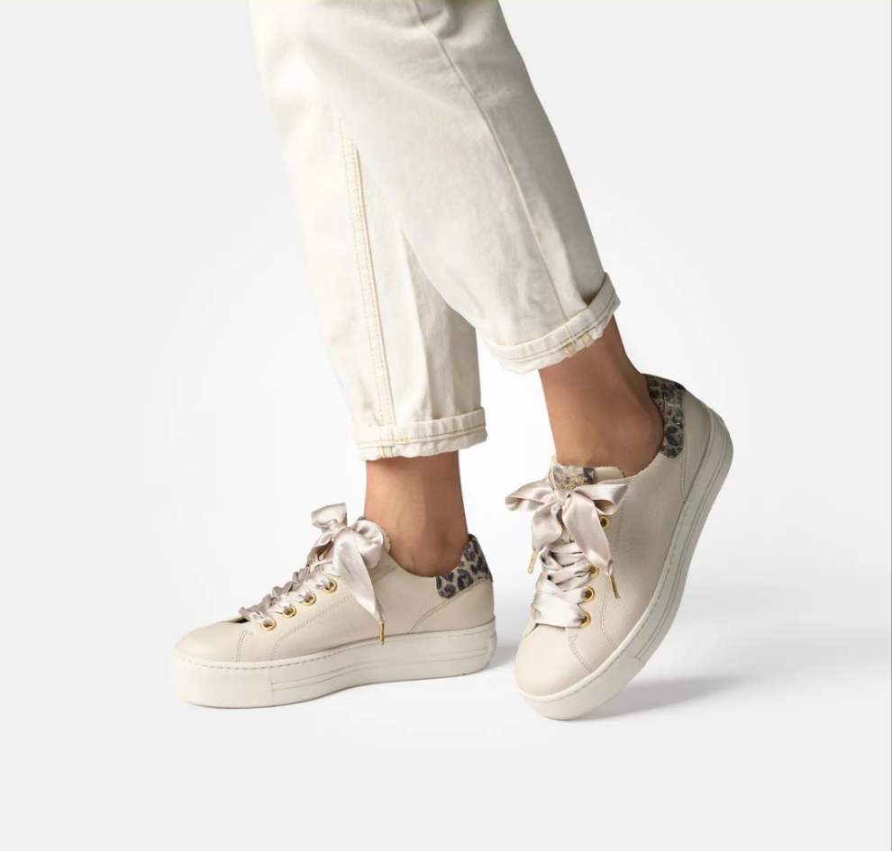 Paul Green beige platform sneaker with ribbon laces