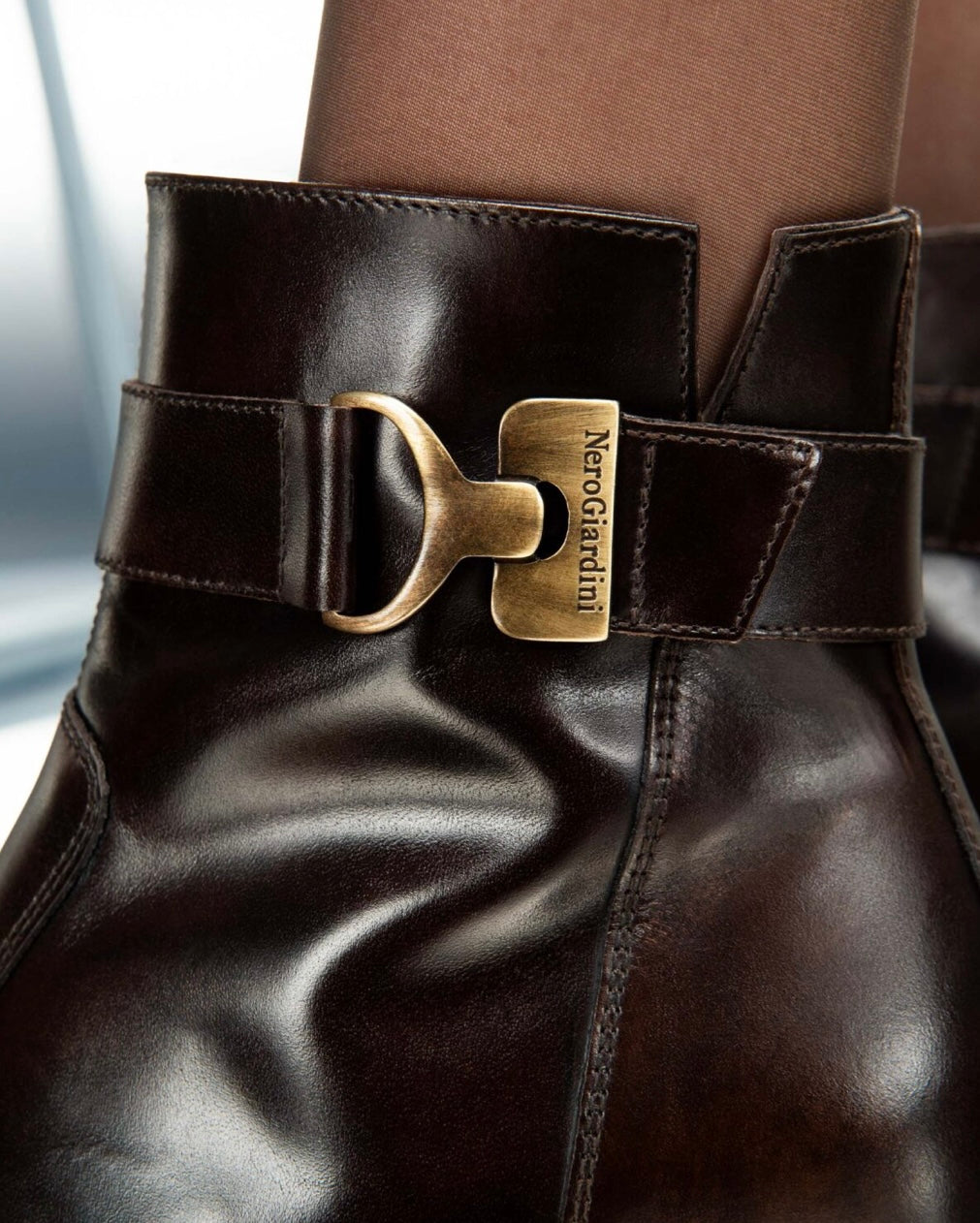 Nerogiardini brown leather ankle boots