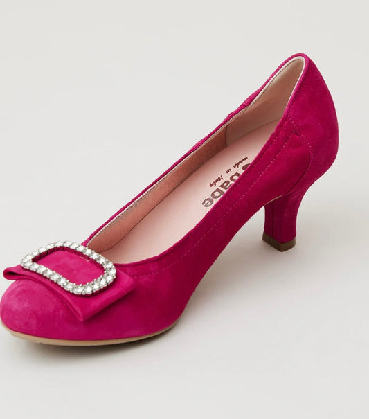 Le babe fuchsia pink suede shoe
