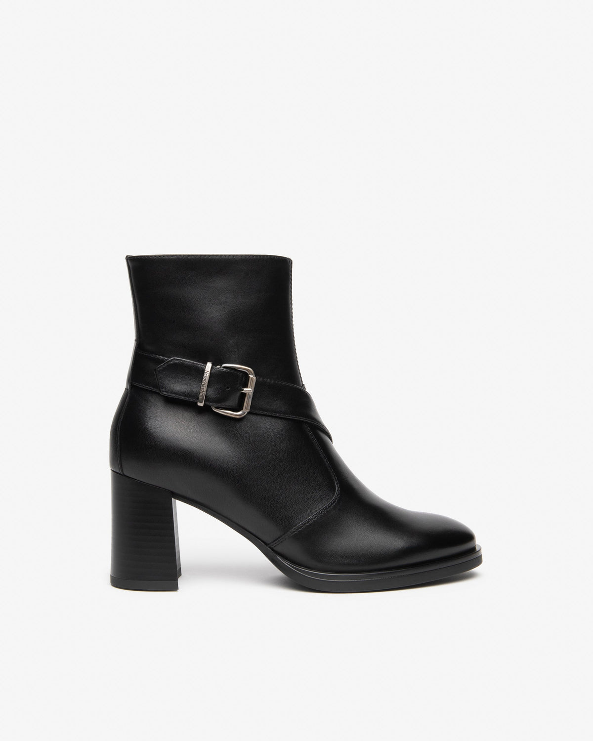 NeroGiardini black leather ankle boots
