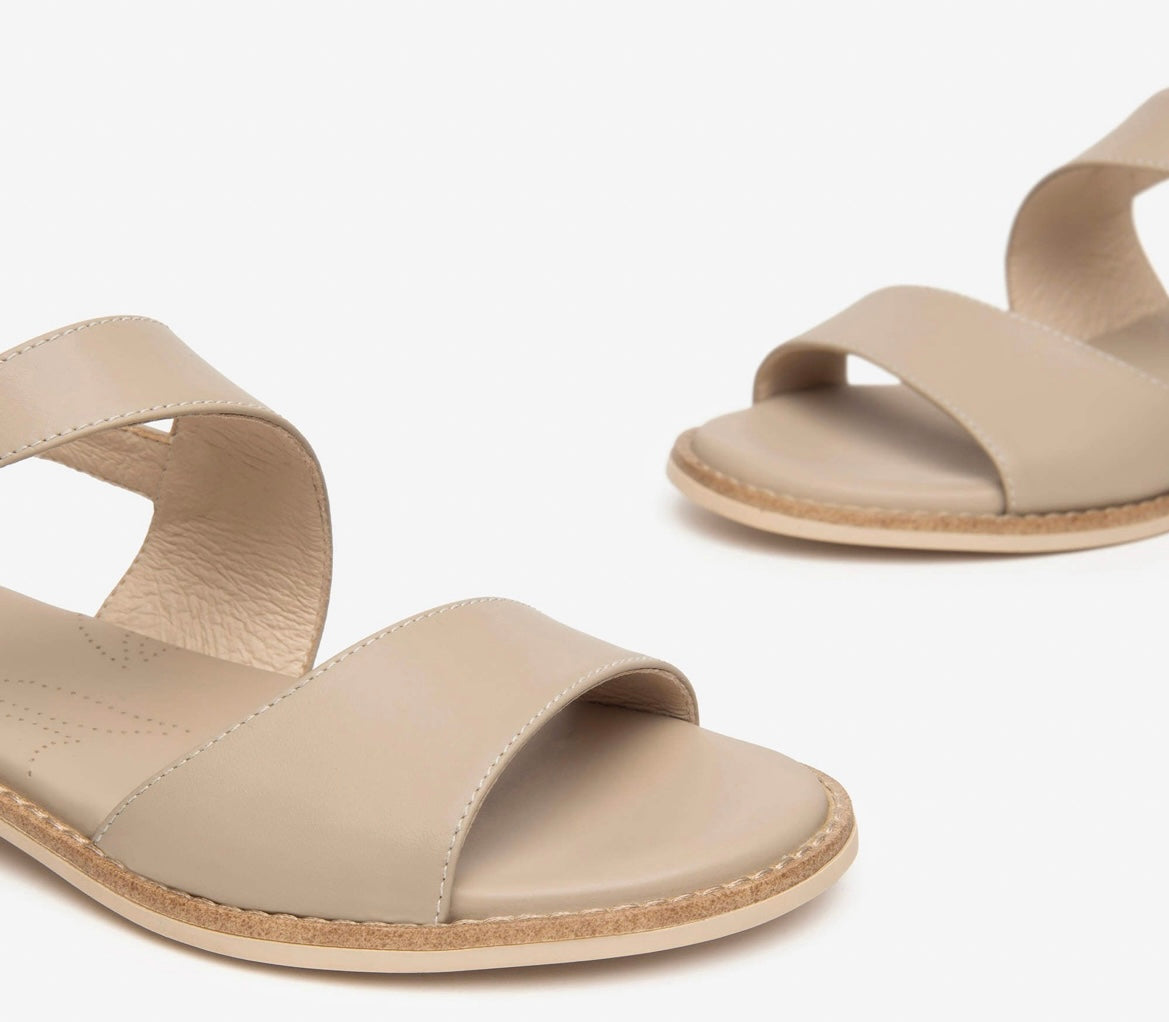 Nerogiardini nude leather sandals