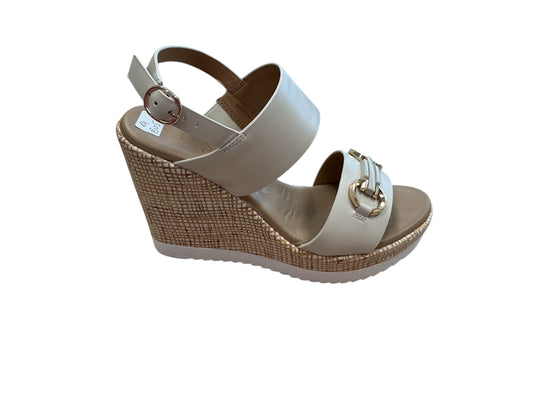 Repo beige leather wedge sandal with snaffle design