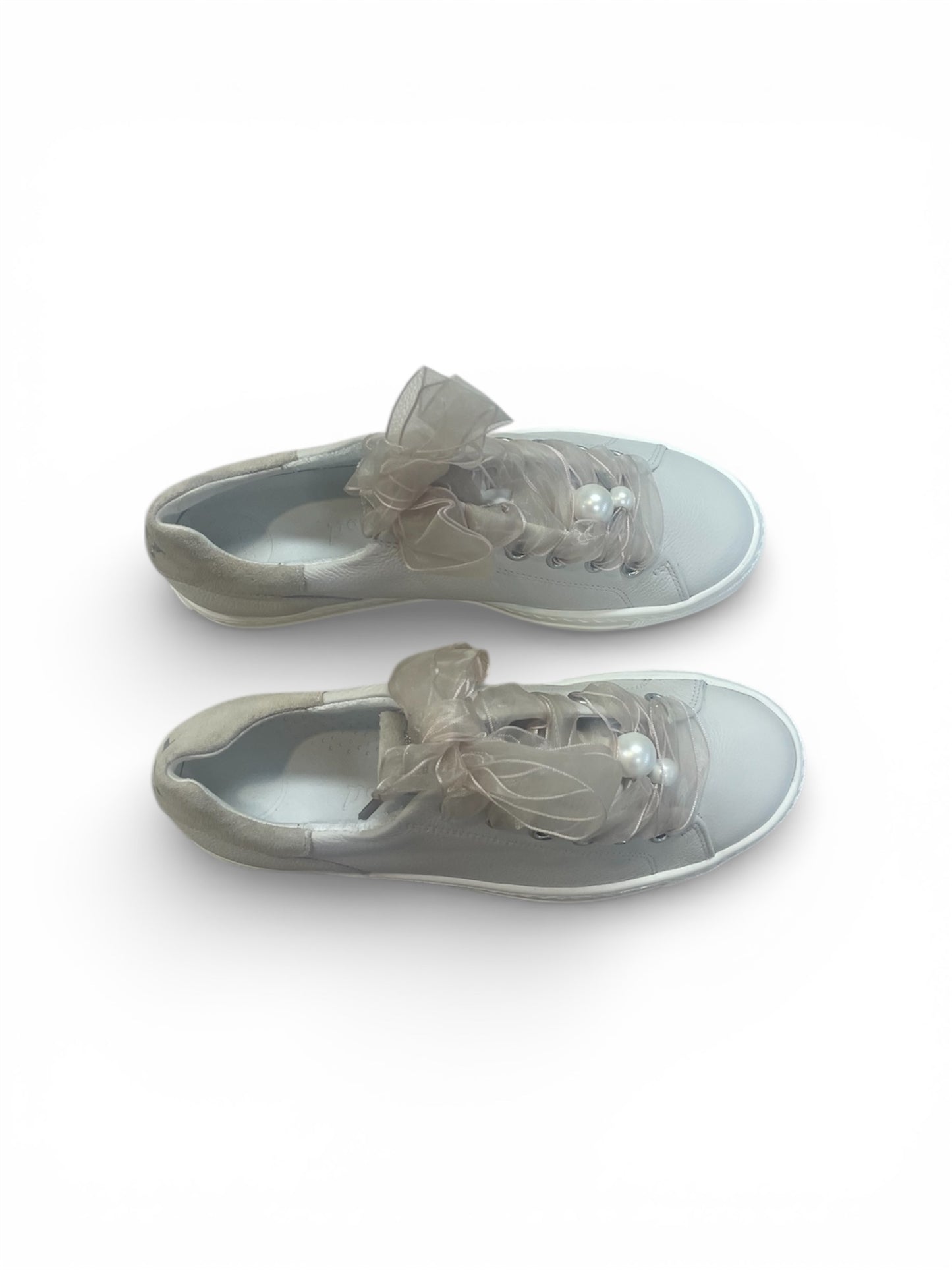 Paul Green beige leather sneakers