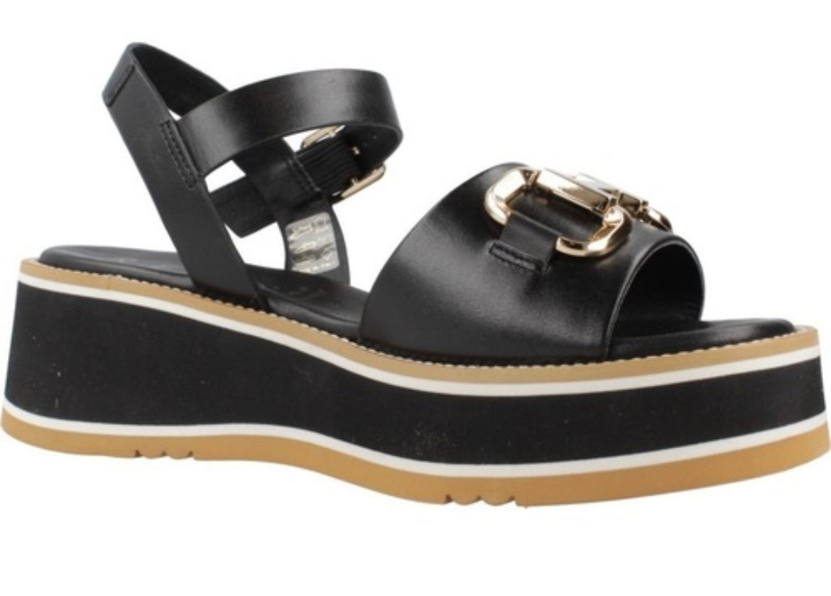 Repo black leather platform sandals