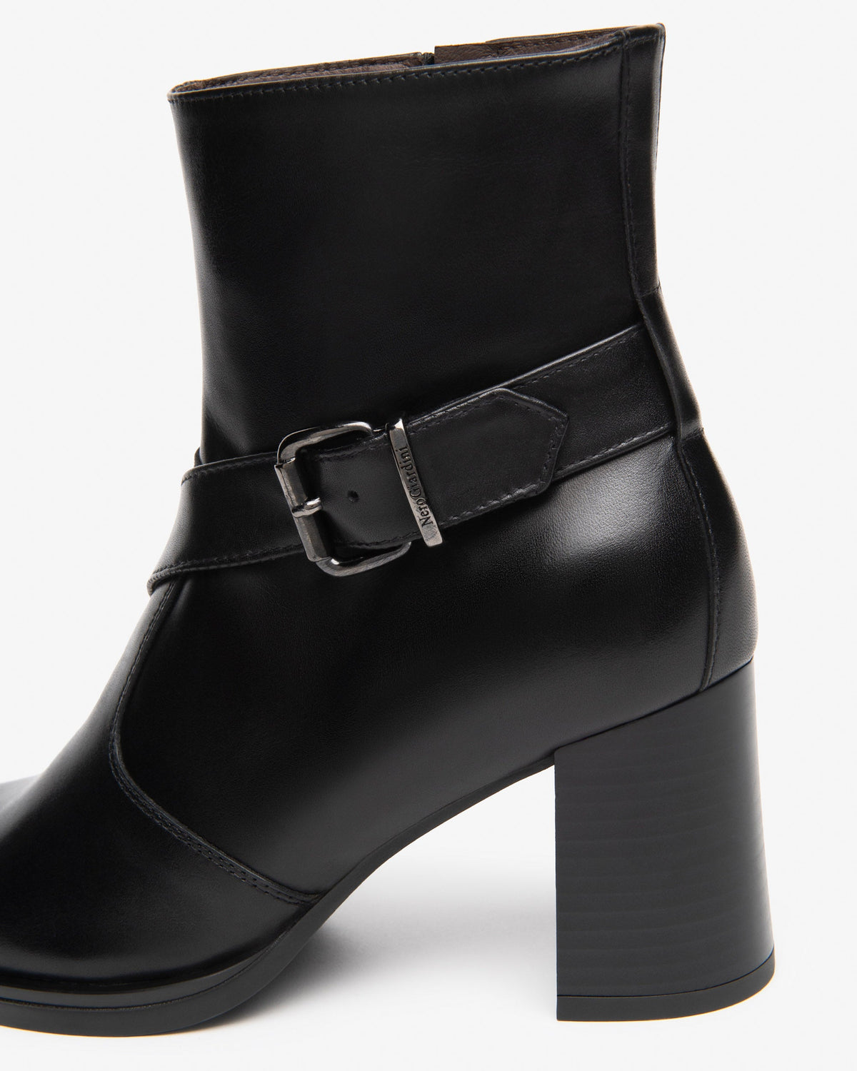 NeroGiardini black leather ankle boots