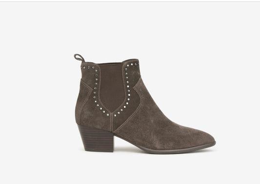 ASH FUNK brown suede western style boot with Cuban heel & studs