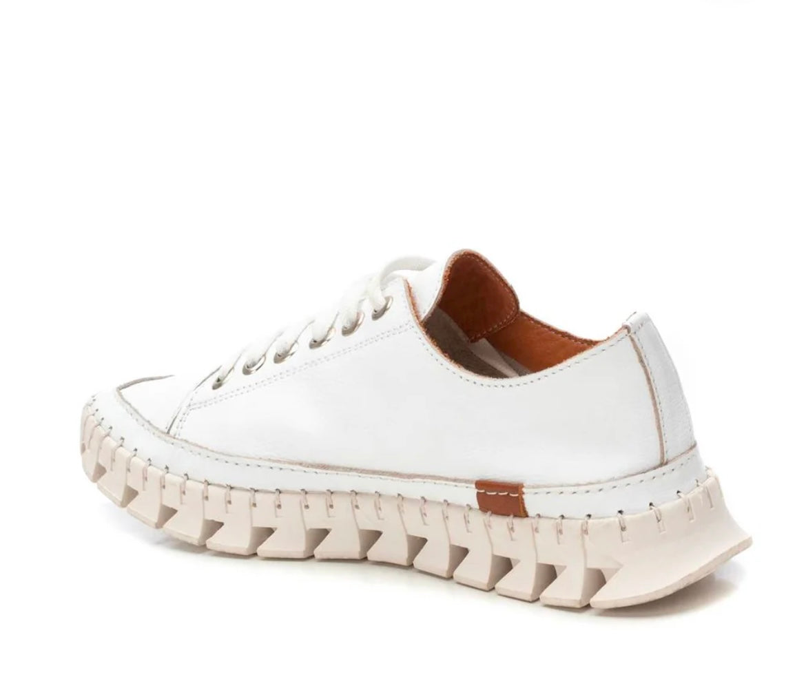 Carmela white leather flexible sneaker