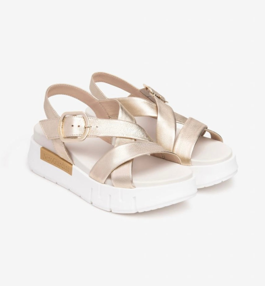 NeroGiardini gold leather platform sandals