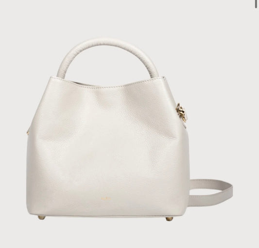 Alēo pebble leather tote bag