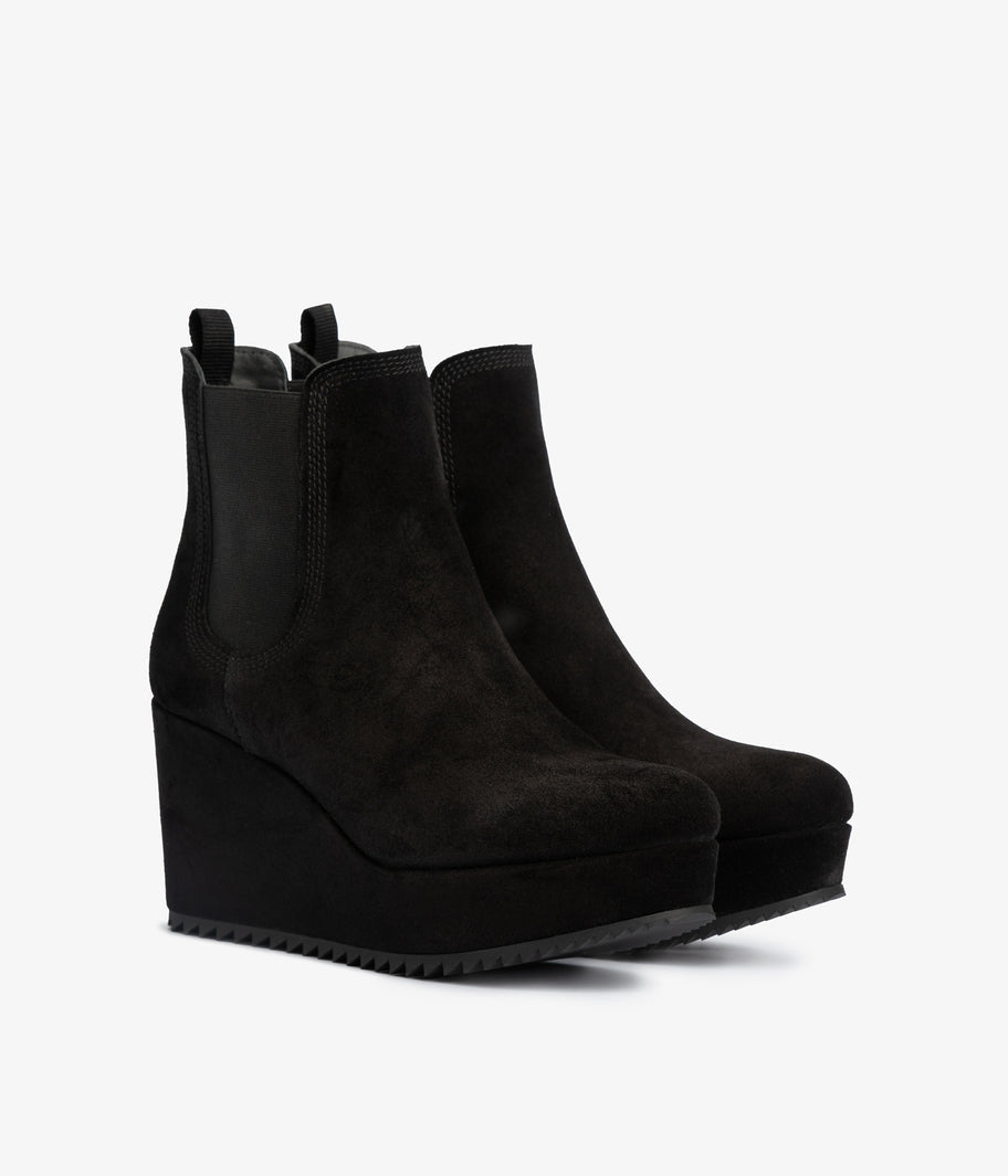 Pedro garcía black suede platform slip on ankle boot