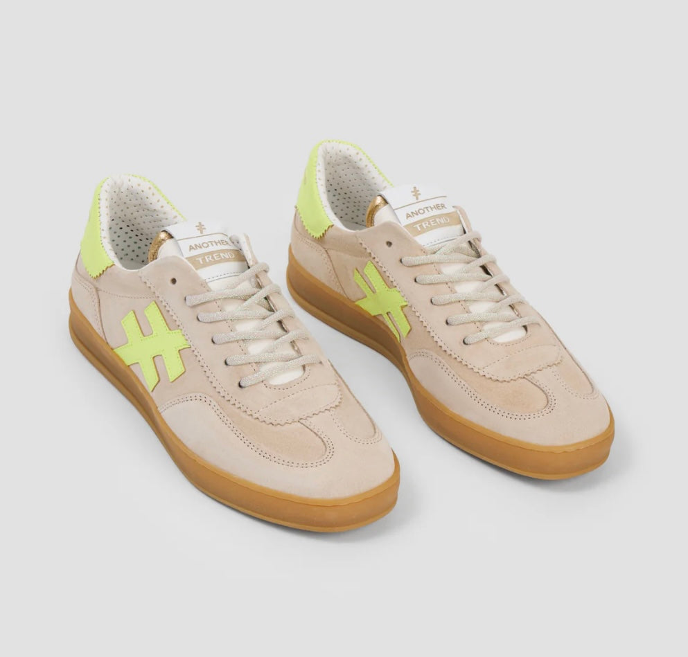 ANOTHER TREND beige and lime green detail