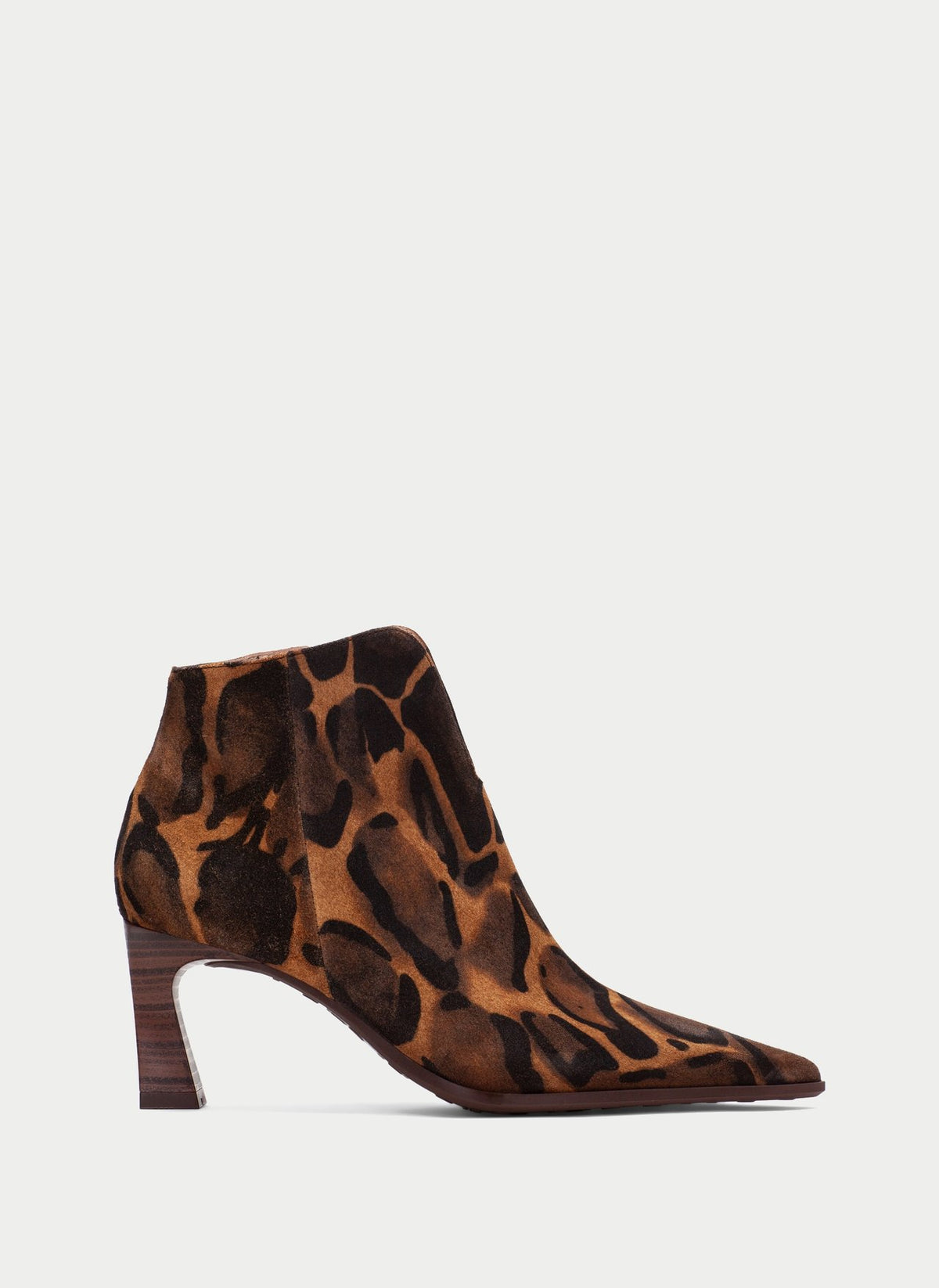 Hispanitas giraffe print leather pointed ankle boots