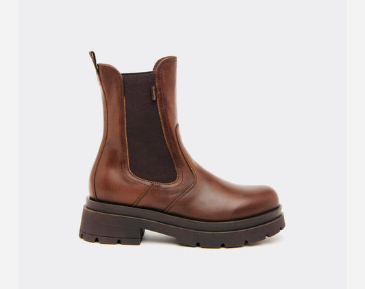 NeroGiardini brown leather chunky Chelsea boot
