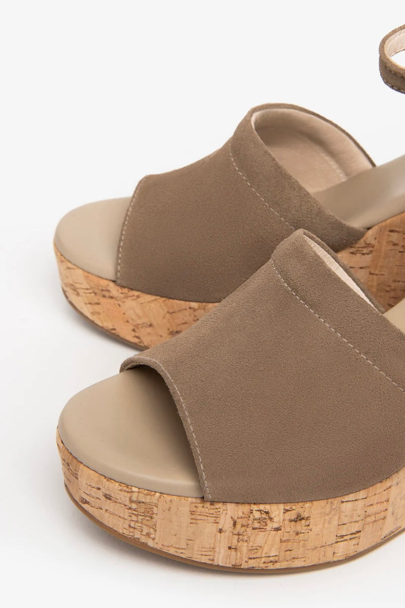 NeroGiardini brown suede leather wedge sandals
