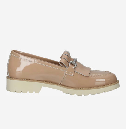 NeroGiardini beige patent leather loafers