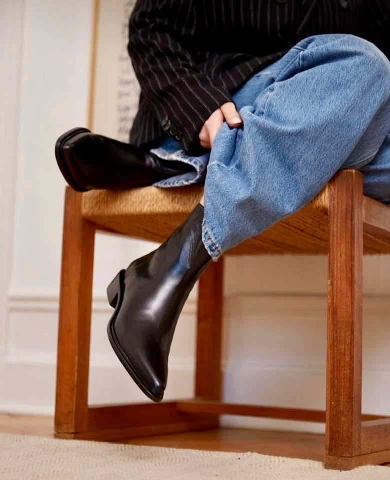 Pomme D’OR brown leather ankle boots