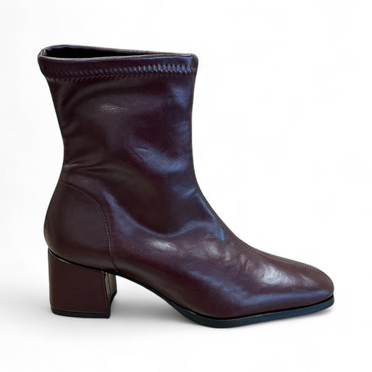 Miss Elastic burgundy leather ankle boot