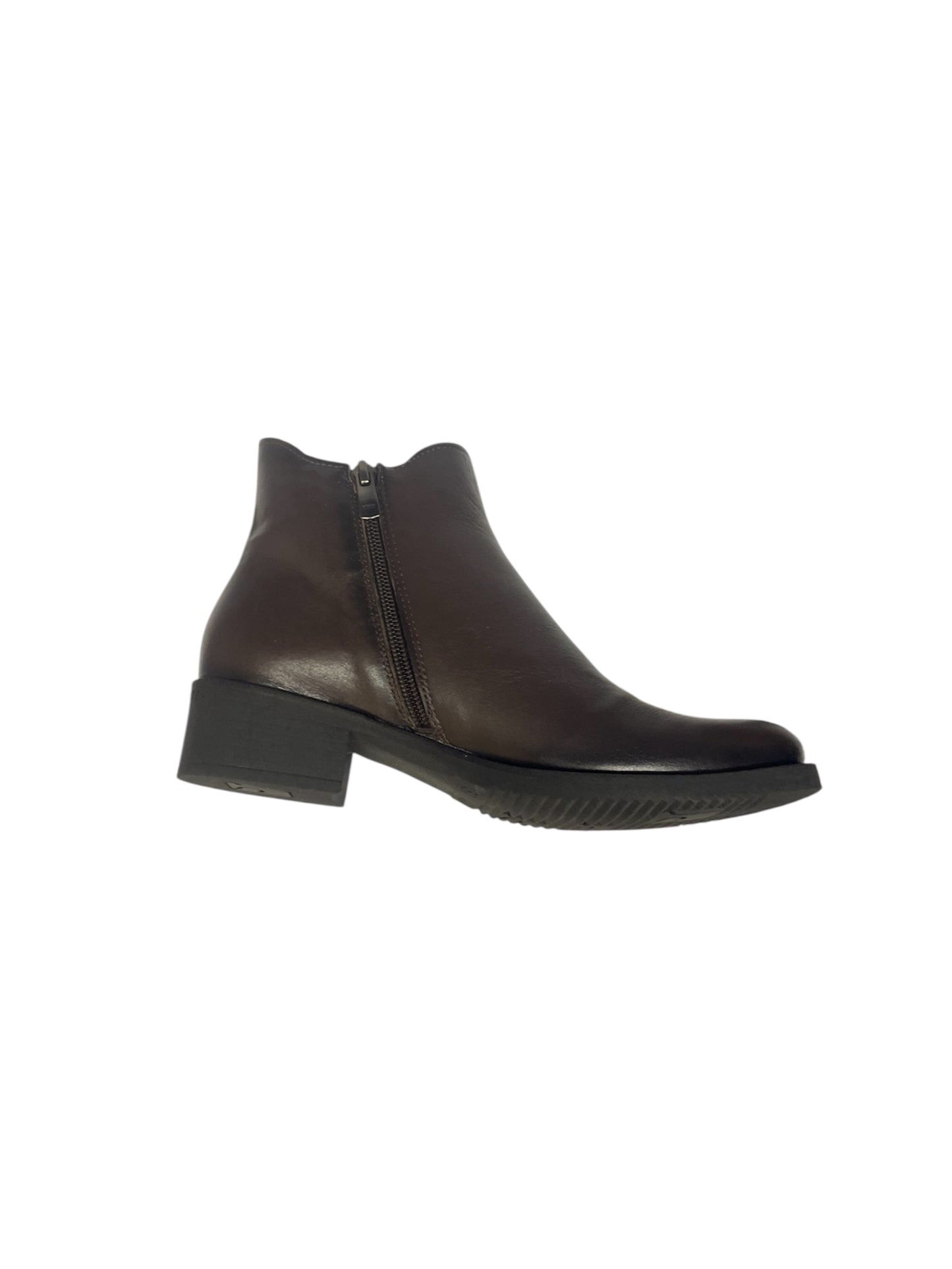 Jose Saenz brown leather ankle boots