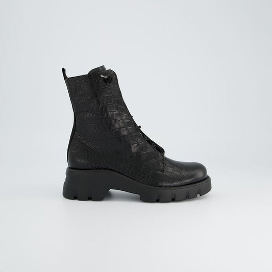 Paul Green black leather laced up boots