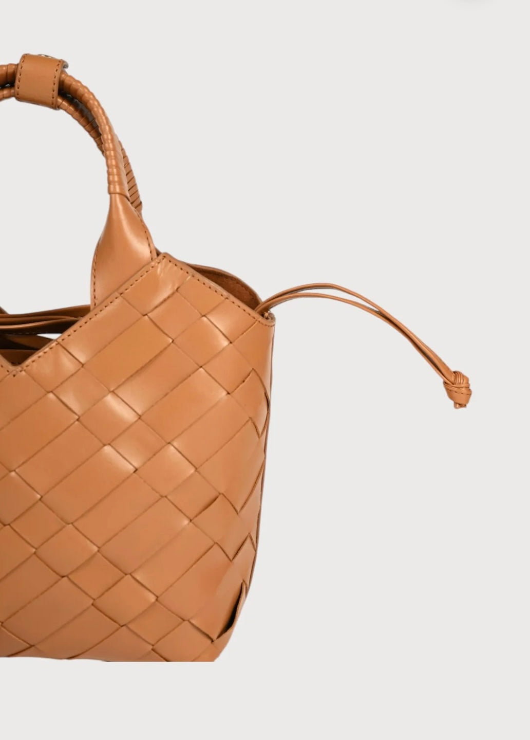 Alēo tan leather shopper handbag