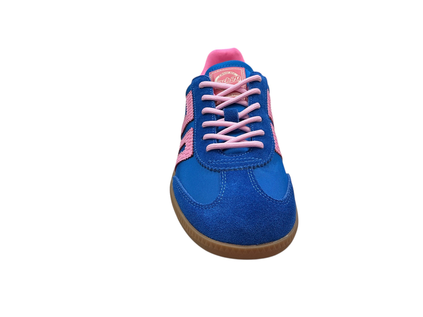 Back 70 blue and pink retro sneaker