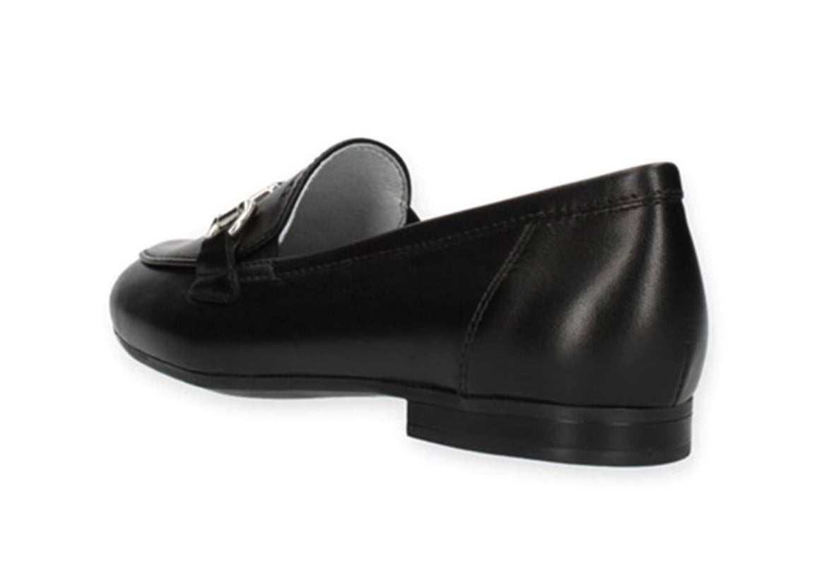 NeroGiardini black leather loafer